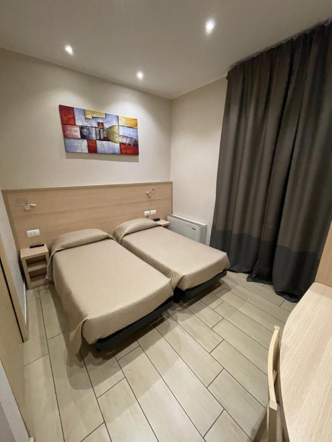 Doppel-/Zweibettzimmer mit eigenem Bad